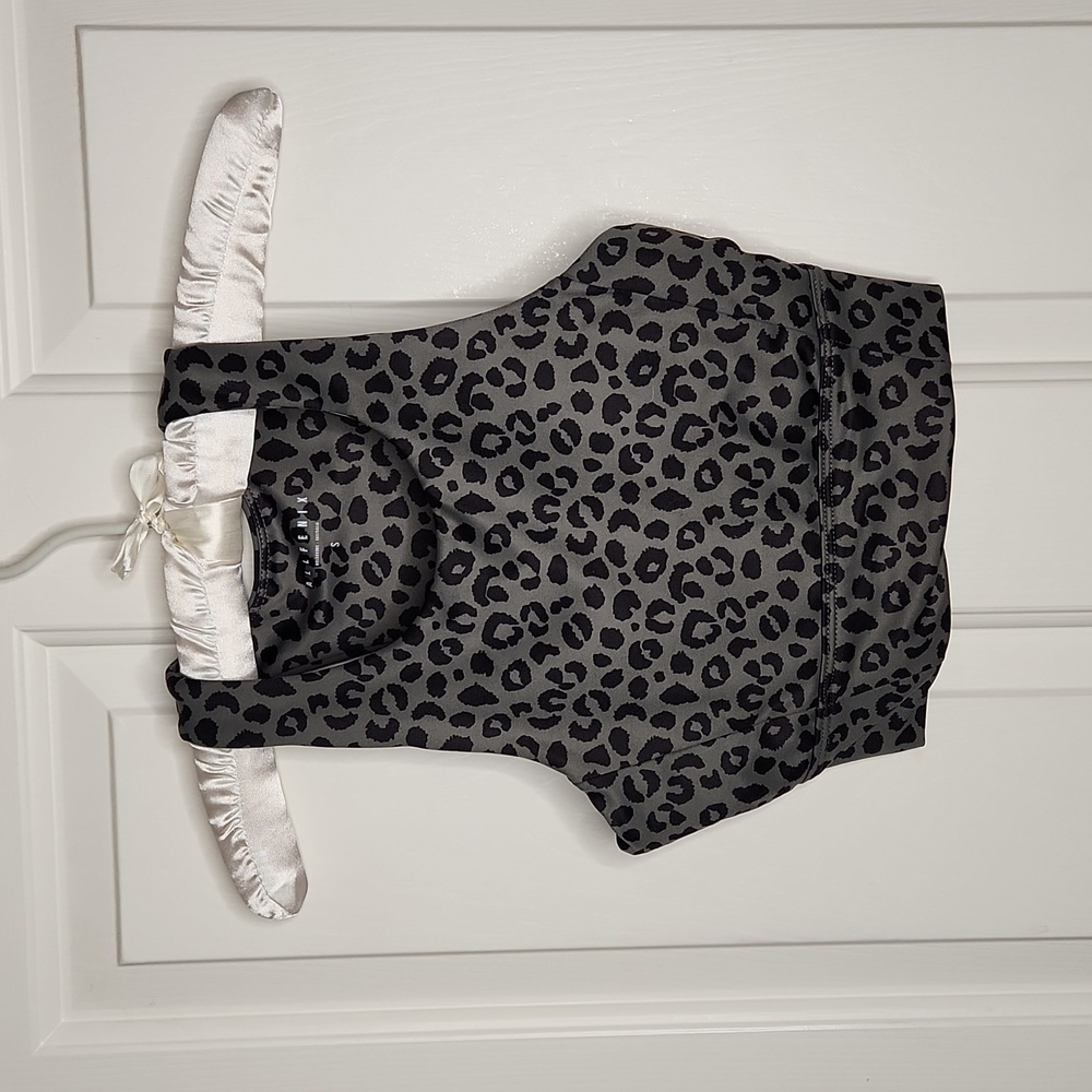 All Fenix Anthropologie Sport Bra Long Jagger Charcoal Cheetah Print S - Picture 1 of 9